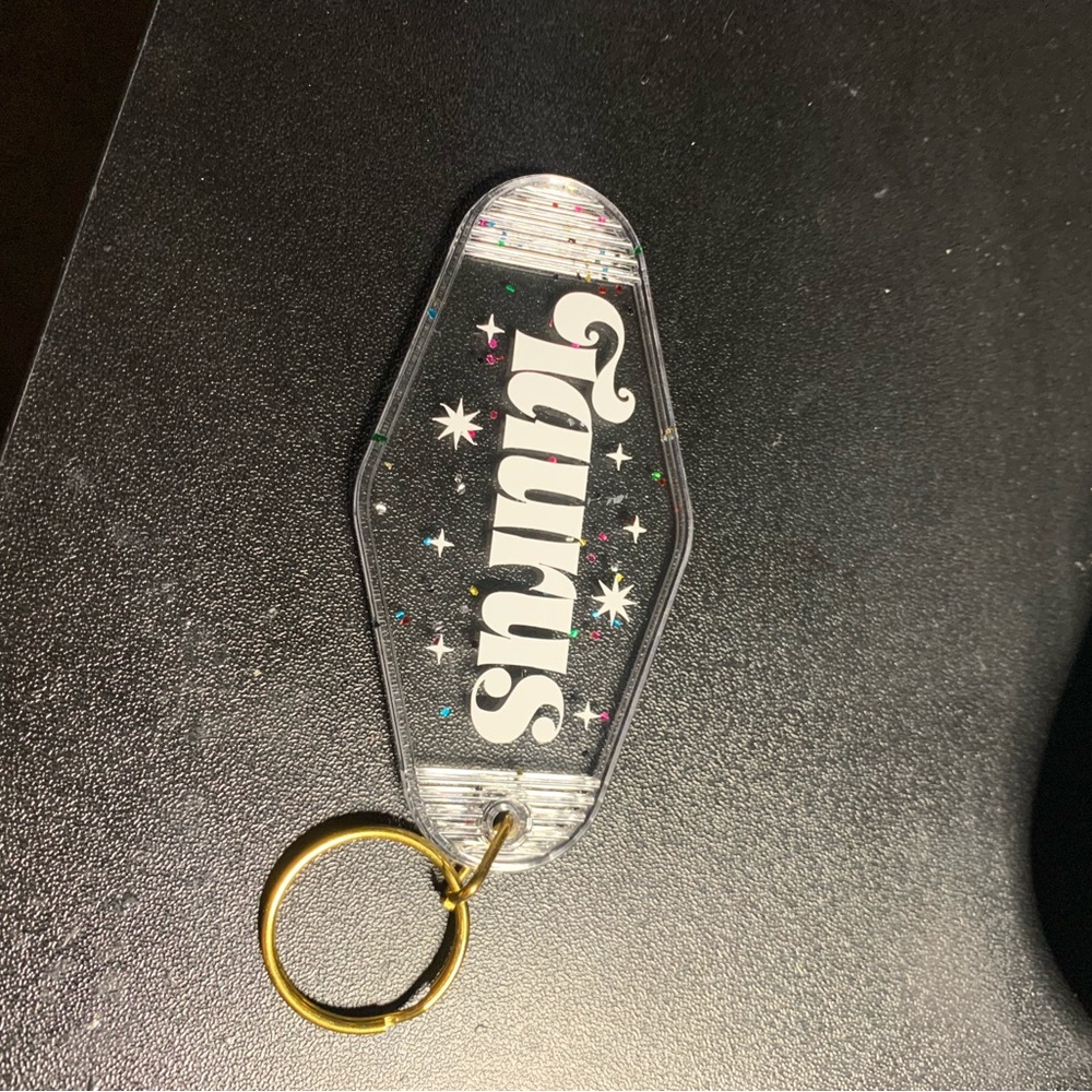 Motel Keychains - Picture 14 of 16